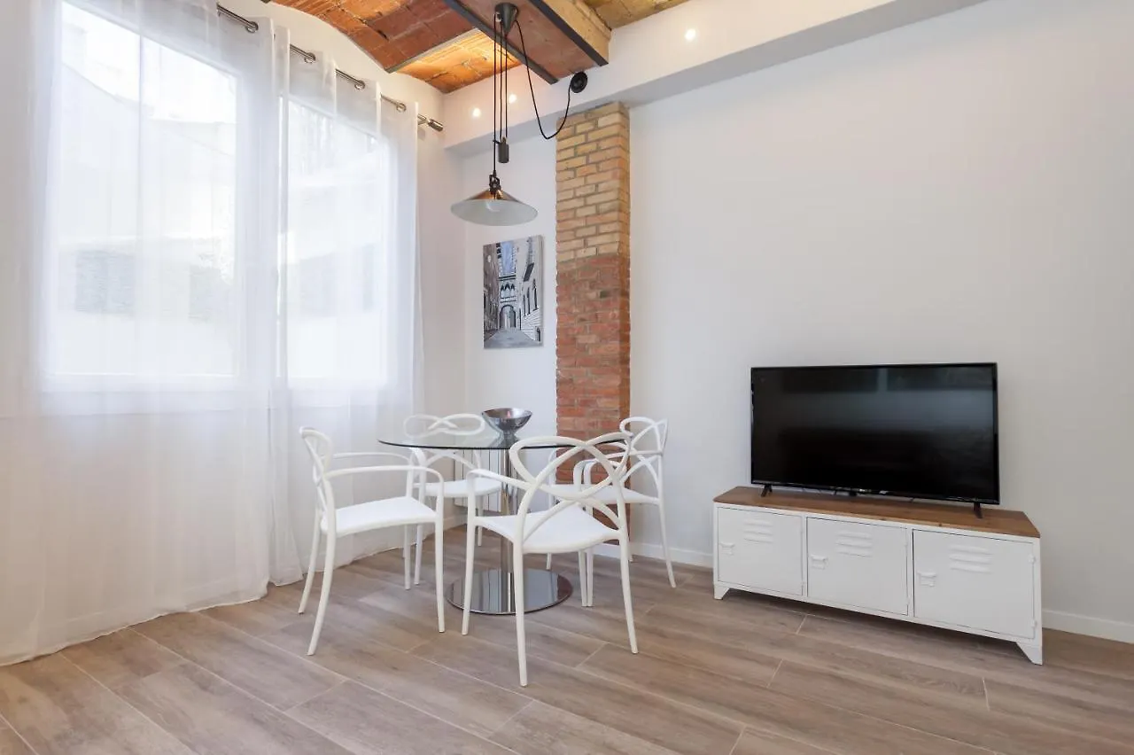 Art House Cathedral Sagrada Familia Apartment Barcelona Spain